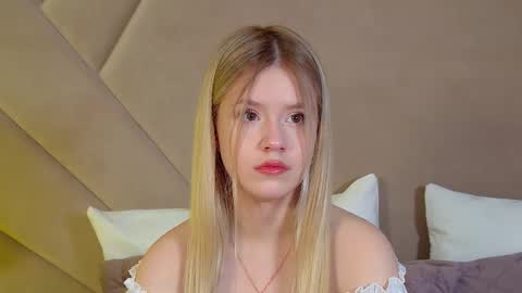 MilanaBalmain online show from 01/19/26, 05:44