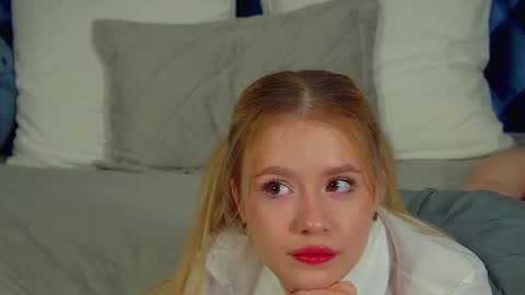 MilanaBalmain online show from 03/07/26, 05:04