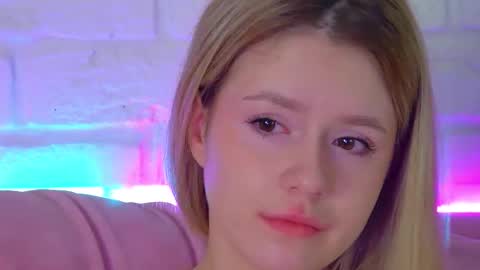 MilanaBalmain online show from 03/14/26, 04:51