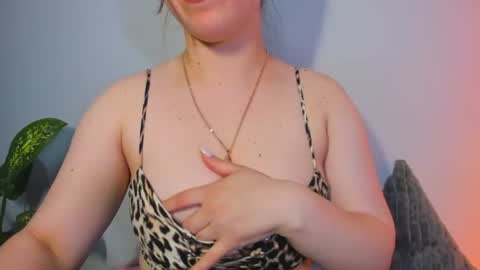 Snapshot of milanabrittt chatting on 07/28/26, 11:15 Milana online show from 07/28/26, 11:15