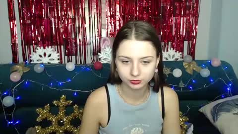 Snapshot of milanaroz chatting on 12/22/24, 01:44 milanaroz online show from 12/22/24, 01:44