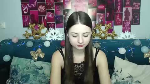 Snapshot of milanaroz chatting on 12/26/24, 05:47 milanaroz online show from 12/26/24, 05:47