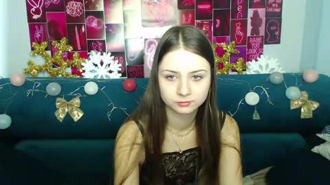 Snapshot of milanaroz chatting on 12/27/24, 05:52 milanaroz online show from 12/27/24, 05:52