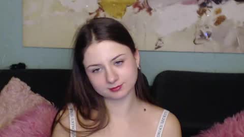 Snapshot of milanaroz chatting on 02/15/25, 05:17 milanaroz online show from 02/15/25, 05:17