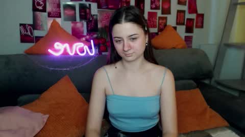 milanaroz online show from 11/08/25, 06:46