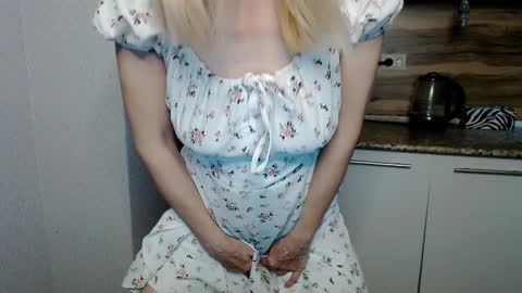 Milena online show from 01/03/25, 01:16