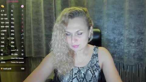 Snapshot of milanna_x chatting on 10/02/25, 09:22 milanna_x online show from 10/02/25, 09:22