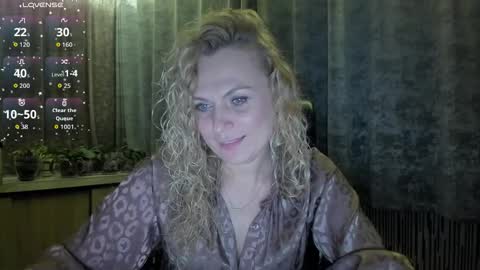milanna_x online show from 11/10/25, 06:18