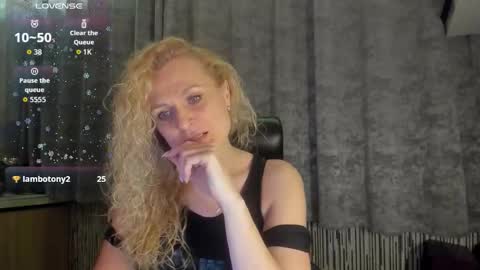 milanna_x online show from 03/06/26, 04:25