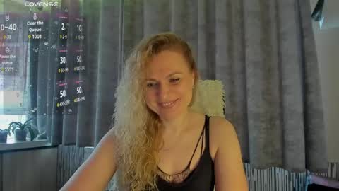 Snapshot of milanna_x chatting on 05/18/26, 04:57 milanna_x online show from 05/18/26, 04:57
