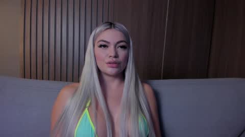 Sexy Mila  online show from 01/31/25, 03:00