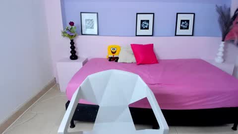 Mila Rose online show from 12/05/24, 04:23