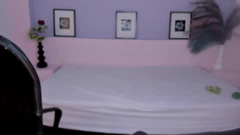 Mila Rose online show from 01/03/25, 12:08