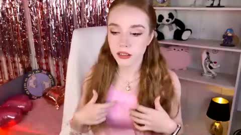 Snapshot of milasiren chatting on 06/24/26, 05:17 Mila online show from 06/24/26, 05:17