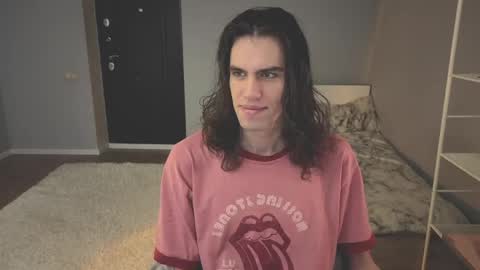 Mila online show from 04/21/26, 12:33