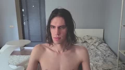 Snapshot of milaslovv chatting on 06/16/26, 07:44 Mila online show from 06/16/26, 07:44