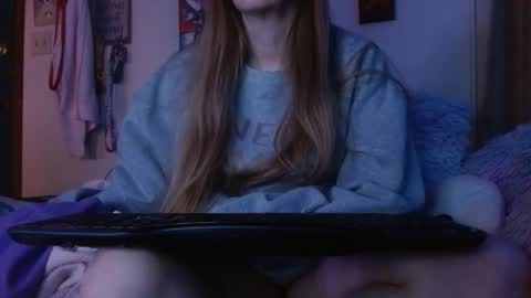 Mila online show from 03/22/26, 11:13