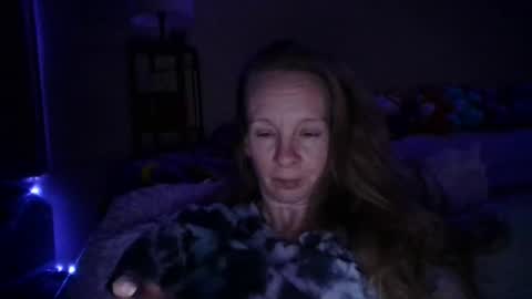 Mila online show from 04/17/26, 04:15