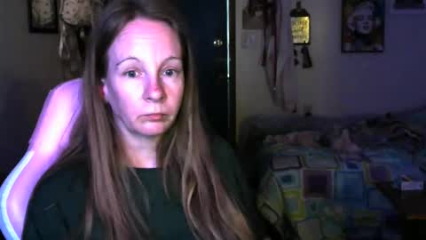 Mila online show from 04/23/26, 01:35