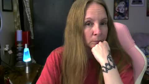 Snapshot of milastoned chatting on 05/18/26, 04:07 Mila online show from 05/18/26, 04:07