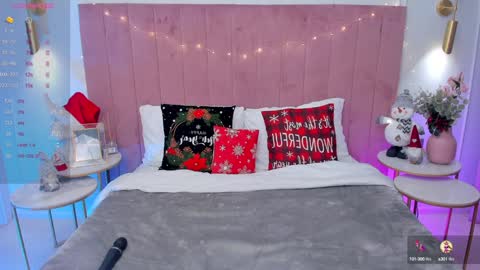 Snapshot of milavox chatting on 12/12/24, 05:52 Mia online show from 12/12/24, 05:52