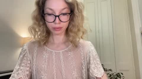 Mila online show from 10/24/25, 02:35