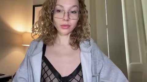 Mila online show from 01/06/26, 10:08