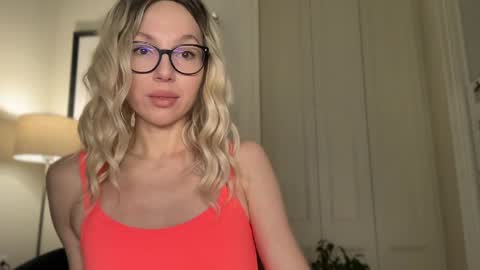 Mila online show from 04/13/26, 04:45