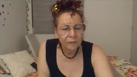 Snapshot of milchanell chatting on 05/13/26, 05:16 milchanell online show from 05/13/26, 05:16