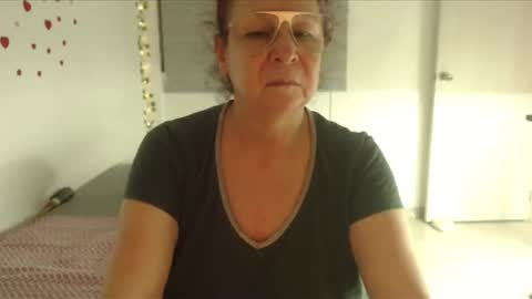 milchanell online show from 07/12/26, 08:05