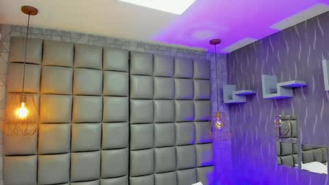 Milena  online show from 01/28/25, 03:47