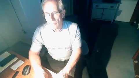 Snapshot of milehi1958 chatting on 02/06/25, 03:06 Milehi1958 online show from 02/06/25, 03:06