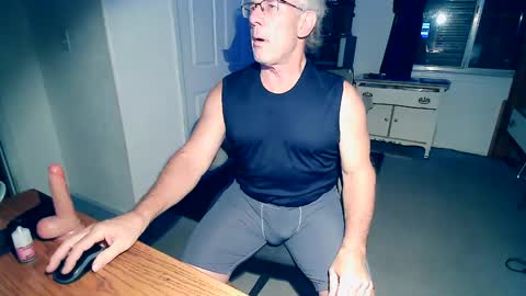 Snapshot of milehi1958 chatting on 10/09/25, 10:35 Milehi1958 online show from 10/09/25, 10:35
