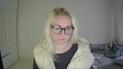 Milena new nonude shy blonde natural online show from 04/19/26, 05:23