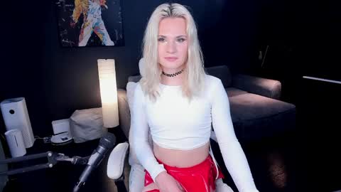 Milena online show from 05/23/26, 07:13