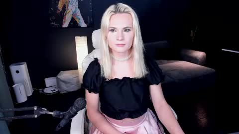 Milena online show from 05/23/26, 10:58