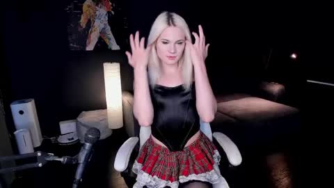 Milena online show from 05/26/26, 05:25