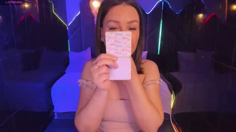 Milena online show from 11/18/25, 08:46