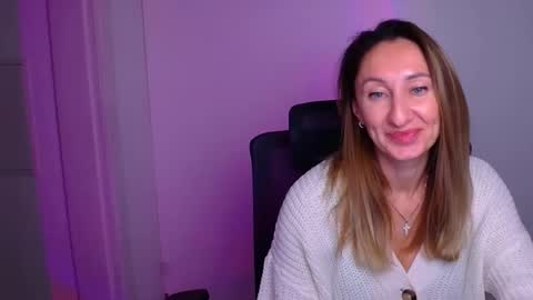 Milena online show from 12/16/25, 08:19