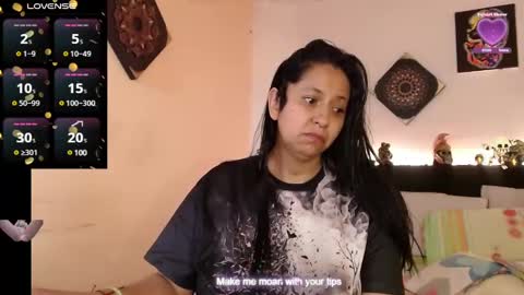 Snapshot of milenacams chatting on 12/12/24, 01:17 milena online show from 12/12/24, 01:17