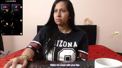 Snapshot of milenacams chatting on 02/16/25, 09:05 milena online show from 02/16/25, 09:05