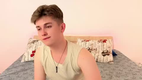 Snapshot of miless_cooper chatting on 06/07/26, 06:17 Miles online show from 06/07/26, 06:17