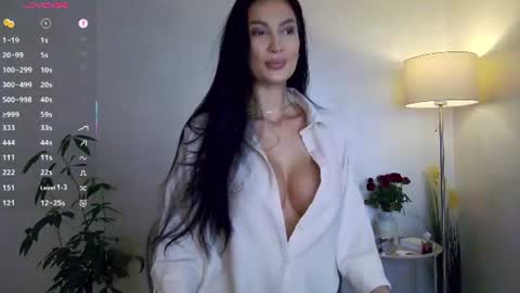M online show from 07/19/26, 07:45