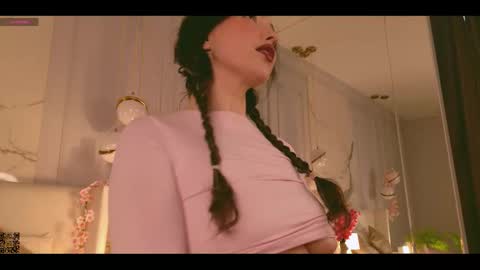 Snapshot of miley_smile chatting on 09/30/25, 07:24 Miley online show from 09/30/25, 07:24