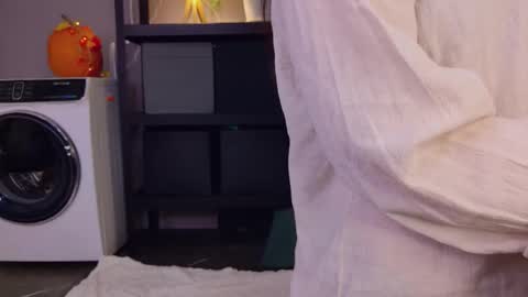 Snapshot of miley_smile chatting on 11/06/25, 05:41 Miley online show from 11/06/25, 05:41