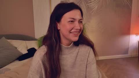 Snapshot of miley_smile chatting on 11/22/25, 06:29 Miley online show from 11/22/25, 06:29