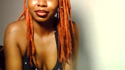 mileychan  online show from 12/19/25, 10:22