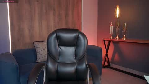 Miley Cruz  IG miley model23 online show from 10/28/25, 09:17