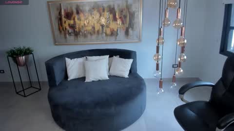 Miley Cruz  IG miley model23 online show from 12/13/25, 08:14