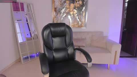 Miley Cruz  IG miley model23 online show from 04/23/26, 07:16